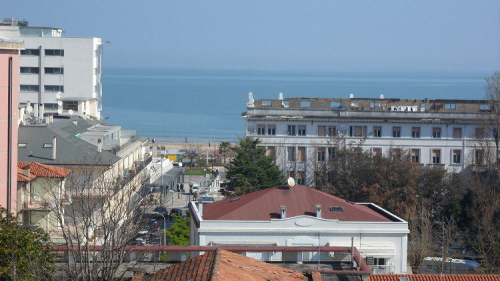 Hotel Zanarini In Centro A Riccione Kültér fotó